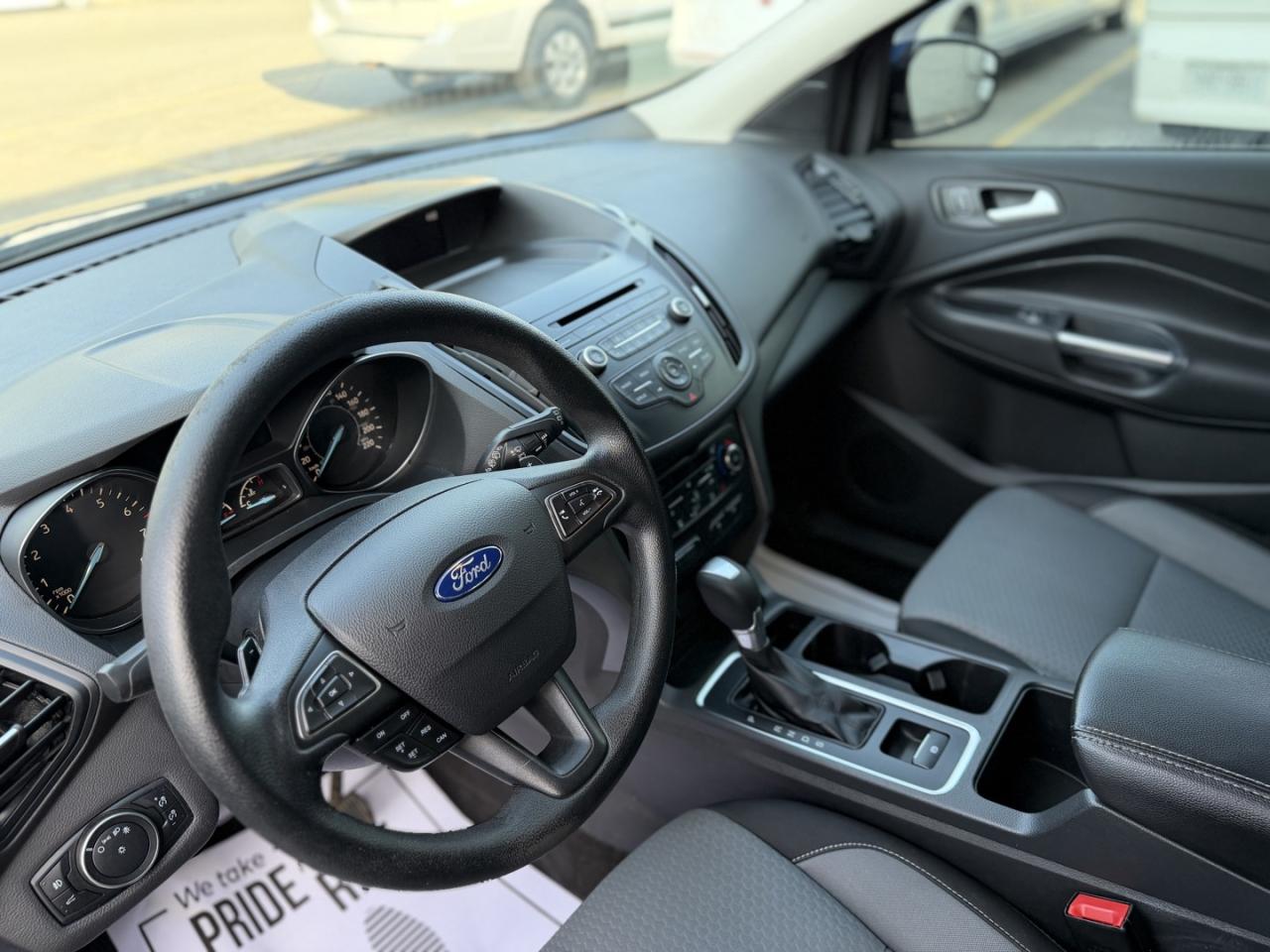 2017 Ford Escape SE FWD - Photo #10