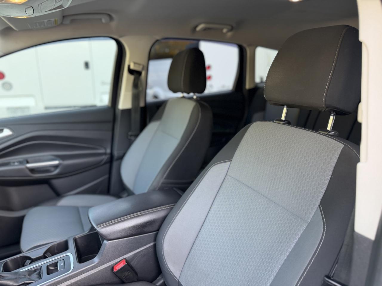 2017 Ford Escape SE FWD - Photo #9