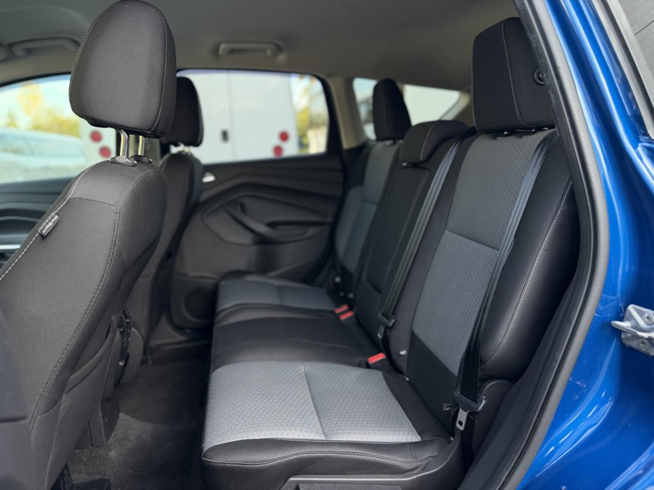 2017 Ford Escape SE FWD Photo