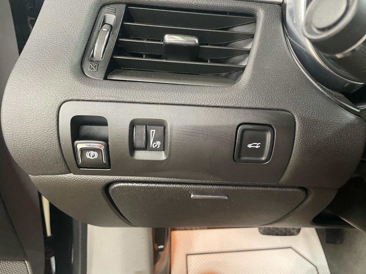 2019 Chevrolet Impala LT Photo13