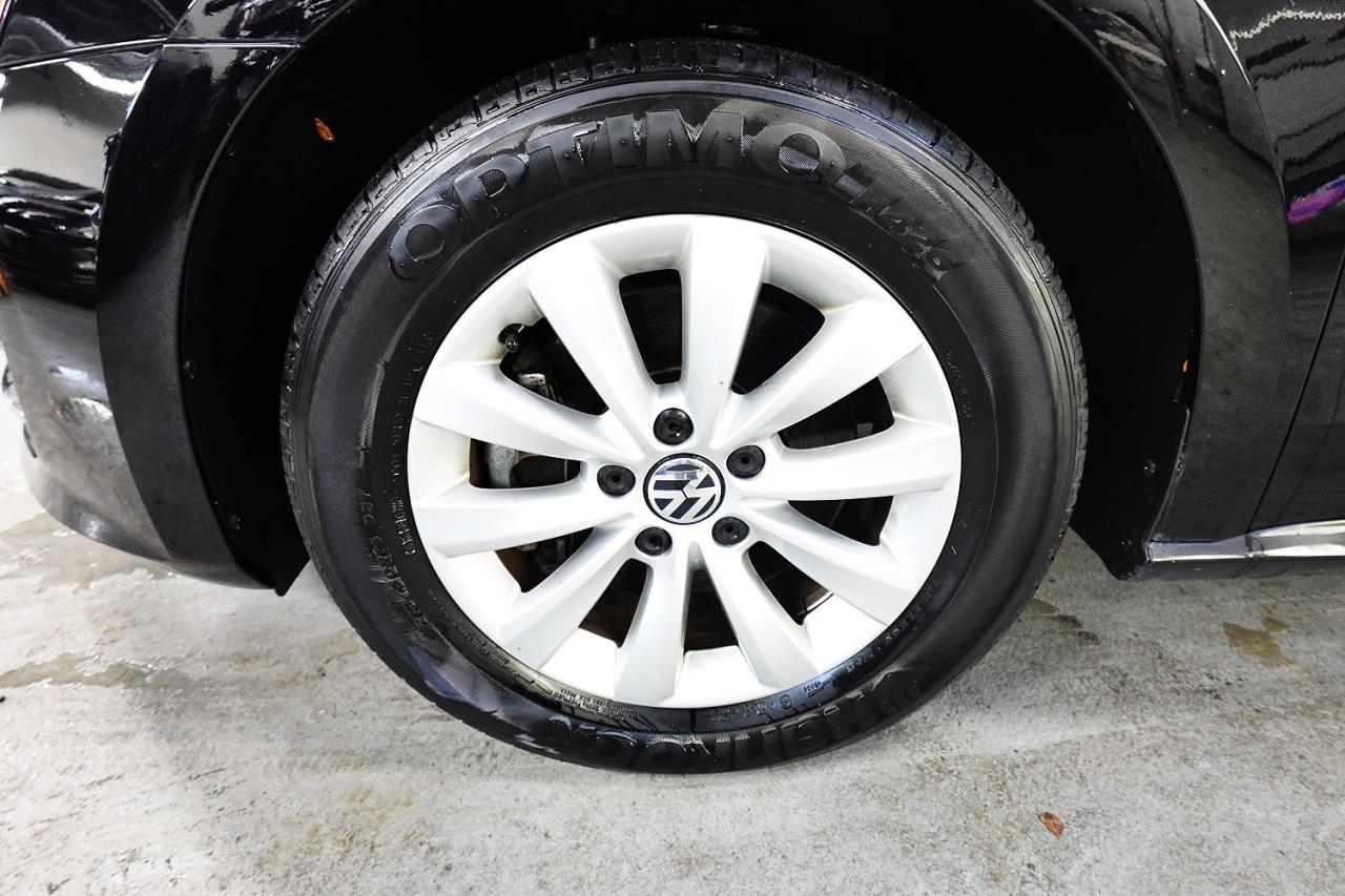 2014 Volkswagen Passat TRENDLINE, VERY LOW KM ,ONE OWNER ,MUST SEE - Photo #10