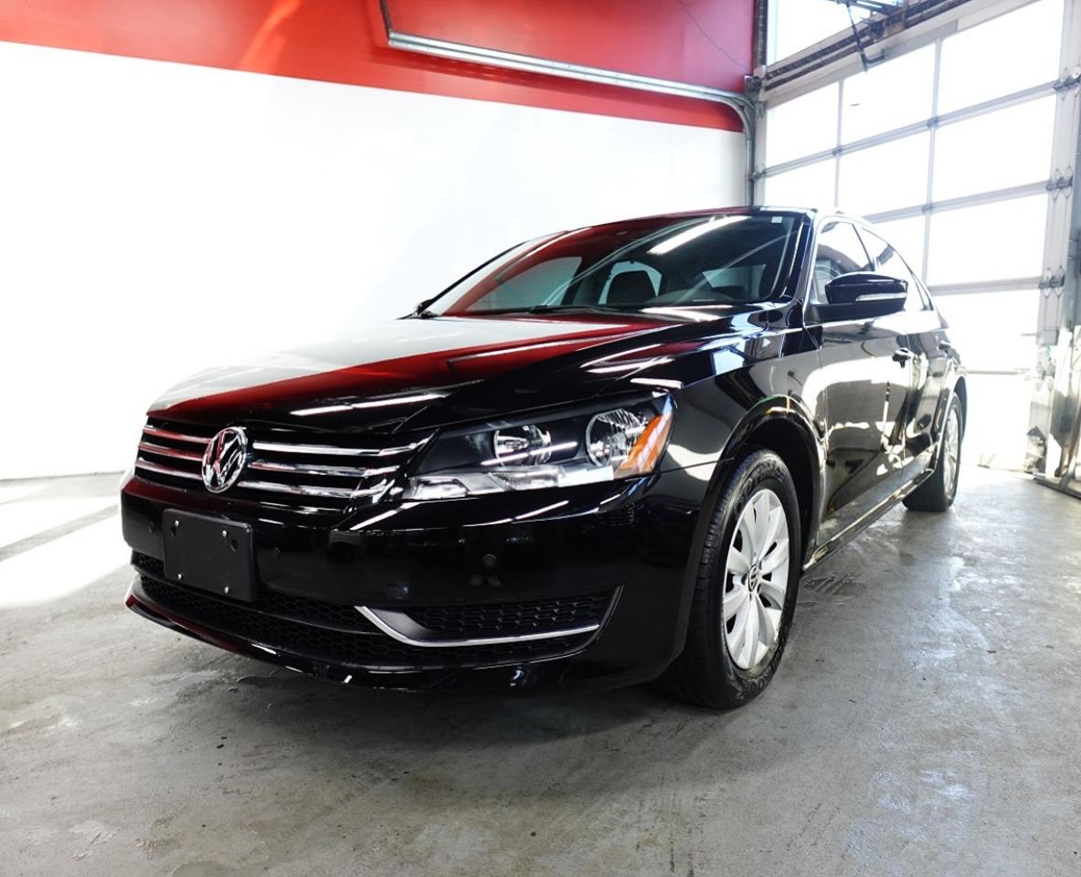 2014 Volkswagen Passat TRENDLINE, VERY LOW KM ,ONE OWNER ,MUST SEE Photo2