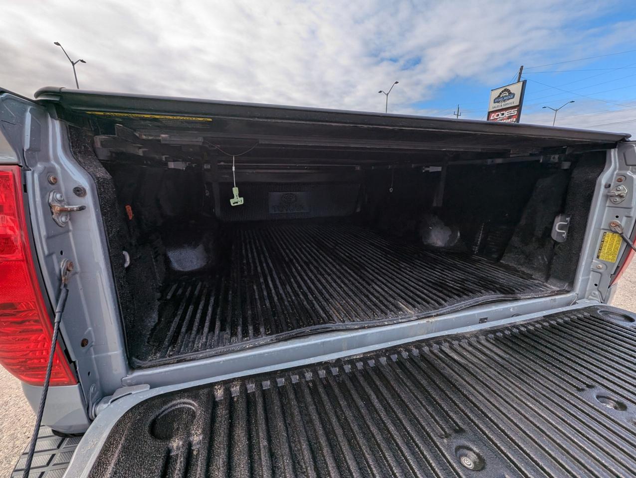 2018 Toyota Tundra SR5 Plus | TRD OFFROAD | HEATED SEATS - Photo #6