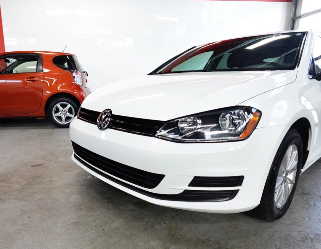 2016 Volkswagen Golf Trendline LOW KM,NO ACCIDENT,SERVICE RECORDS - Photo #12