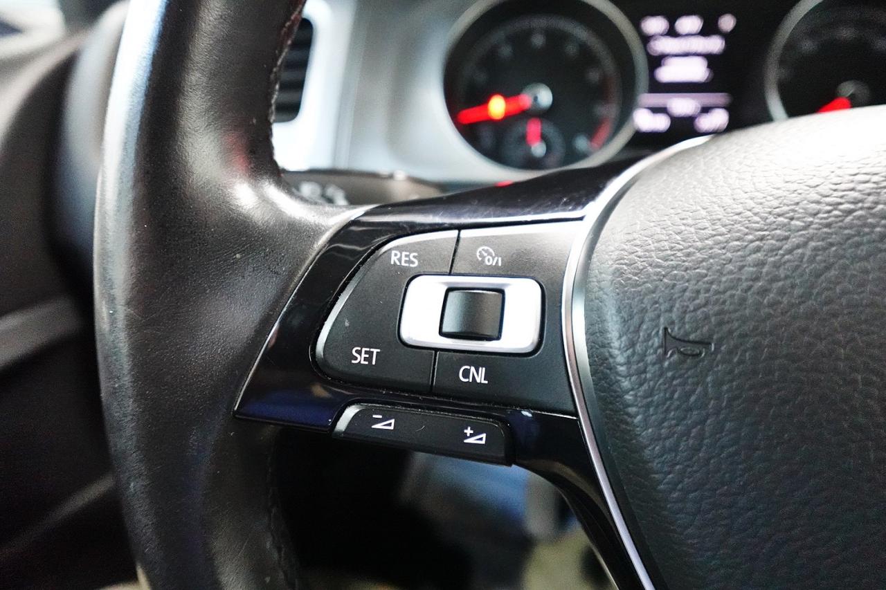 2016 Volkswagen Golf Trendline LOW KM,NO ACCIDENT,SERVICE RECORDS - Photo #28