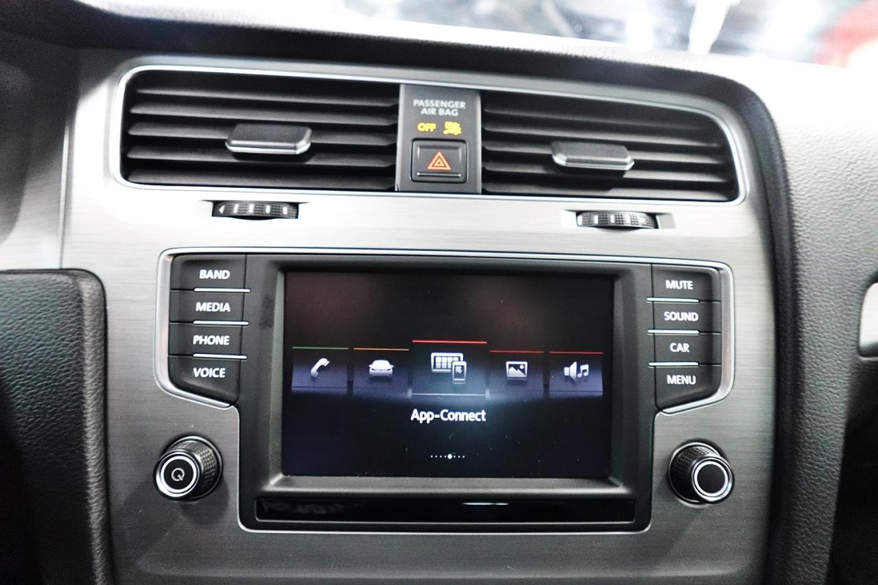 2016 Volkswagen Golf Trendline LOW KM,NO ACCIDENT,SERVICE RECORDS - Photo #21