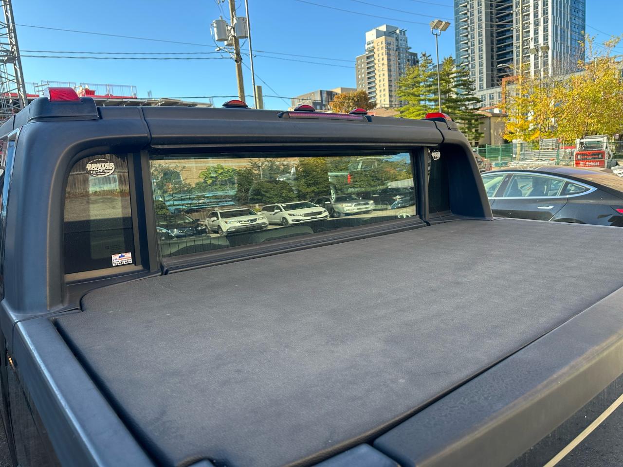 2005 Hummer H2 SUT Photo4