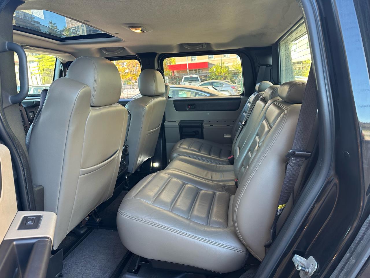 2005 Hummer H2 SUT - Photo #14