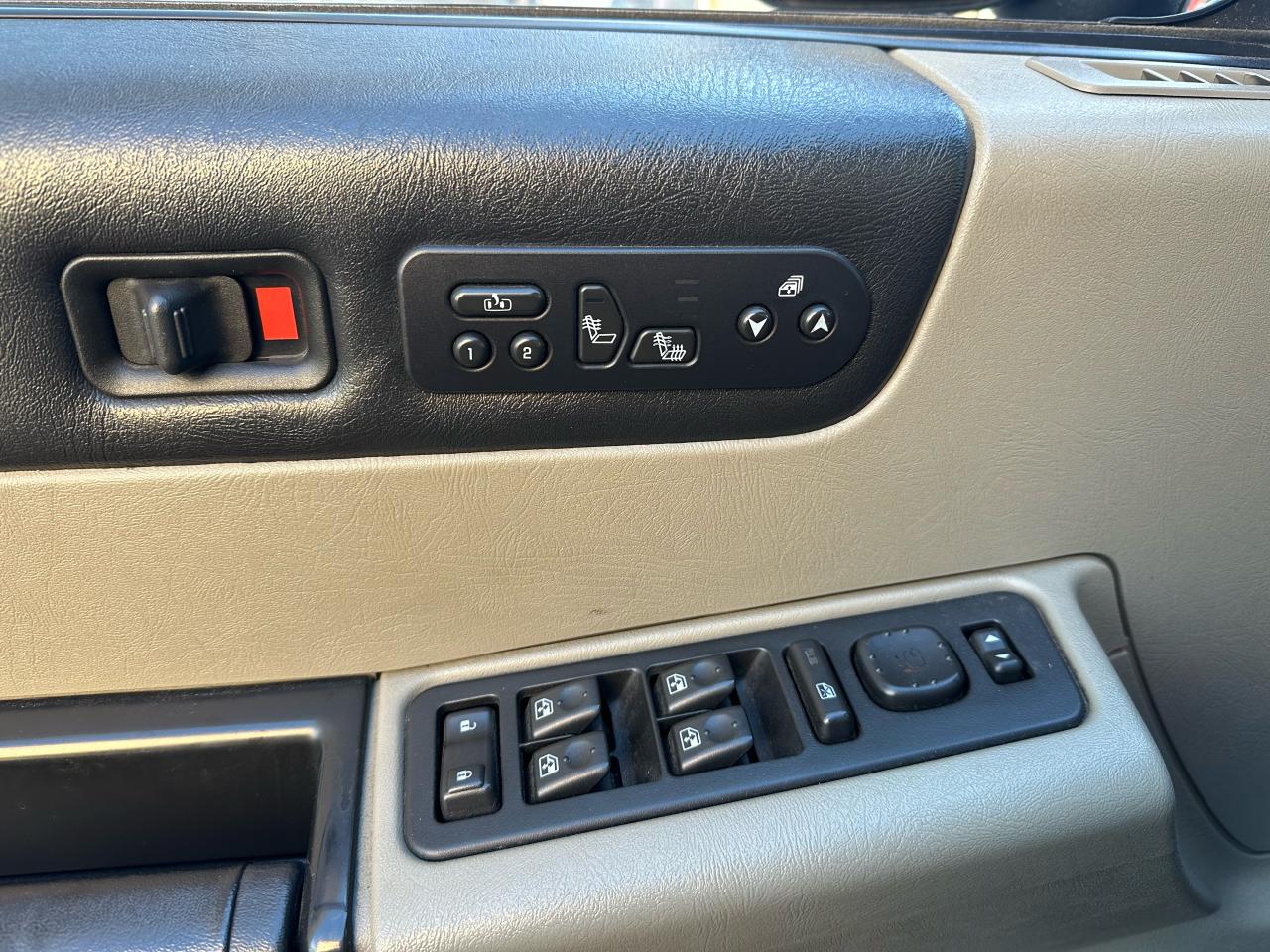 2005 Hummer H2 SUT - Photo #9