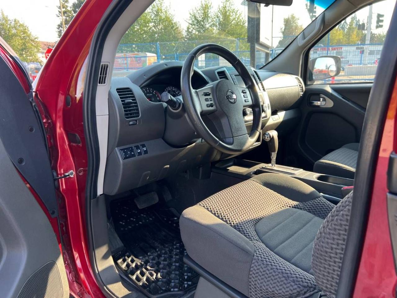 2019 Nissan Frontier SV - Photo #16