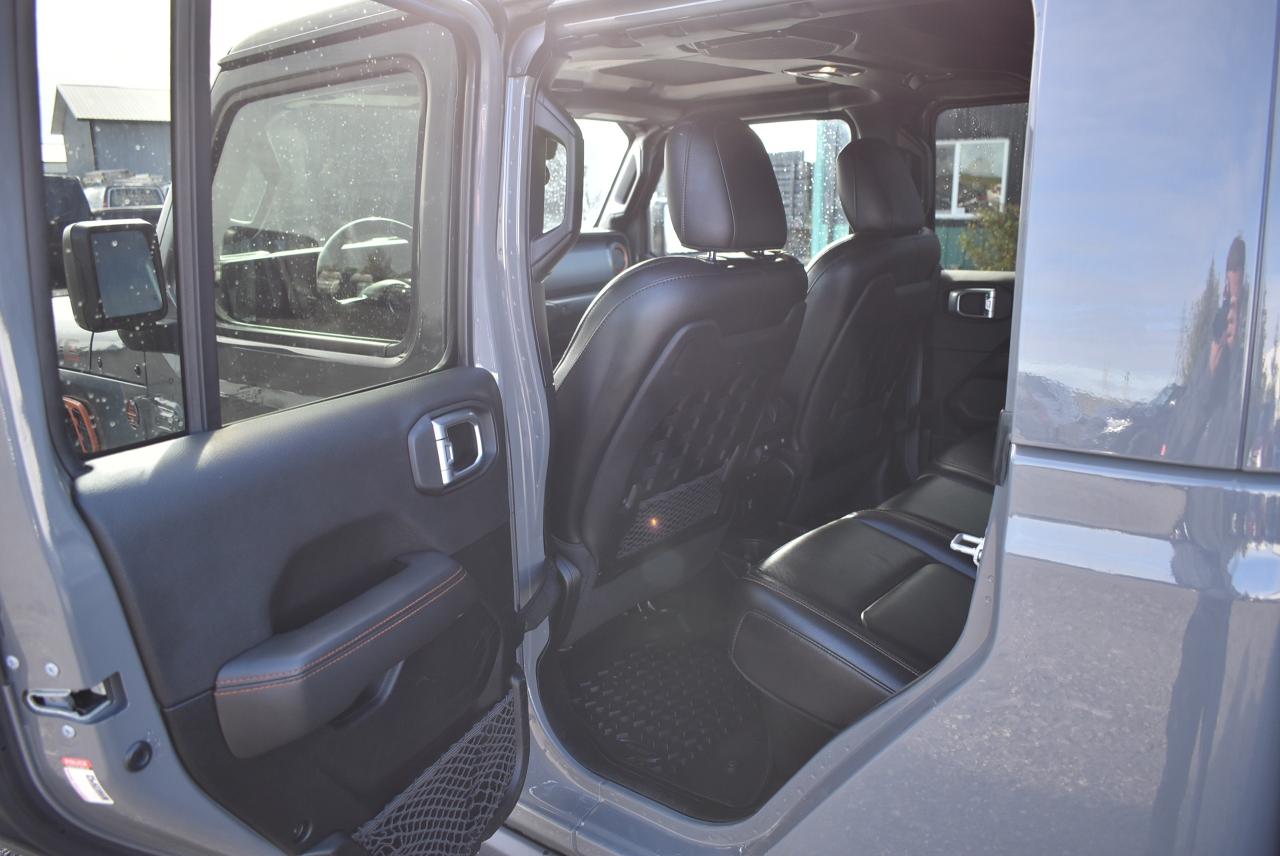 2021 Jeep Gladiator Mojave - Photo #23