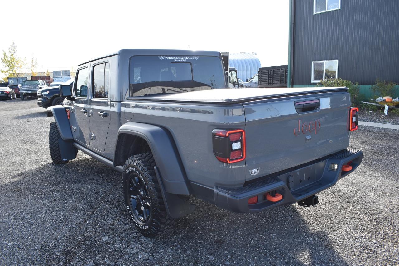 2021 Jeep Gladiator Mojave - Photo #2