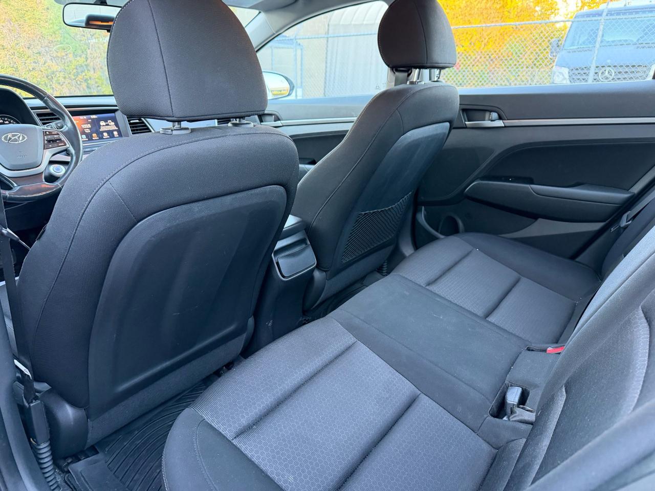 2018 Hyundai Elantra GL SE - Photo #12