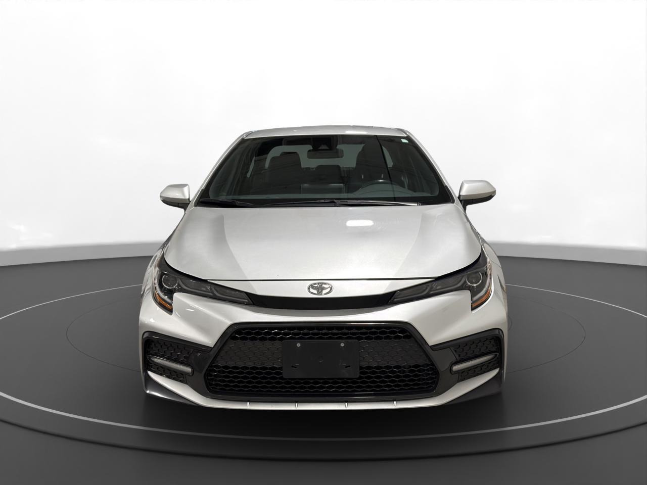 2021 Toyota Corolla SE - Photo #2