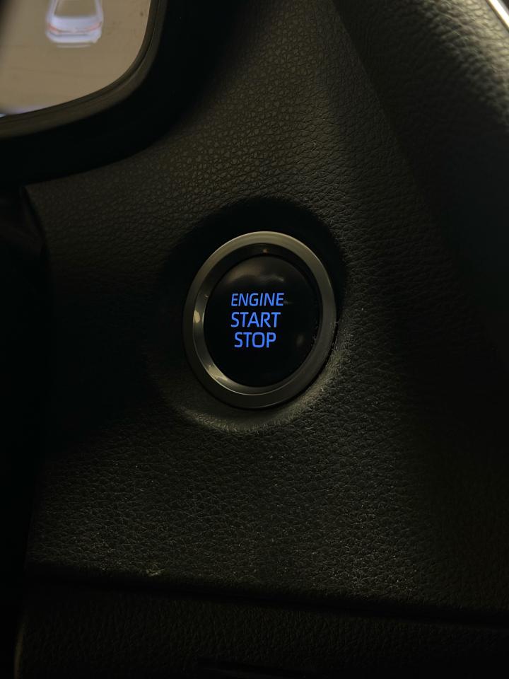2021 Toyota Corolla SE - Photo #12