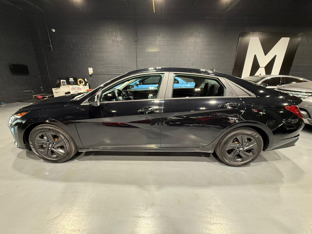 2023 Hyundai Elantra Preferred IVT w/Tech Pkg - Photo #8