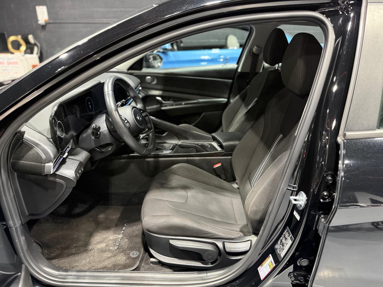 2023 Hyundai Elantra Preferred IVT w/Tech Pkg - Photo #12