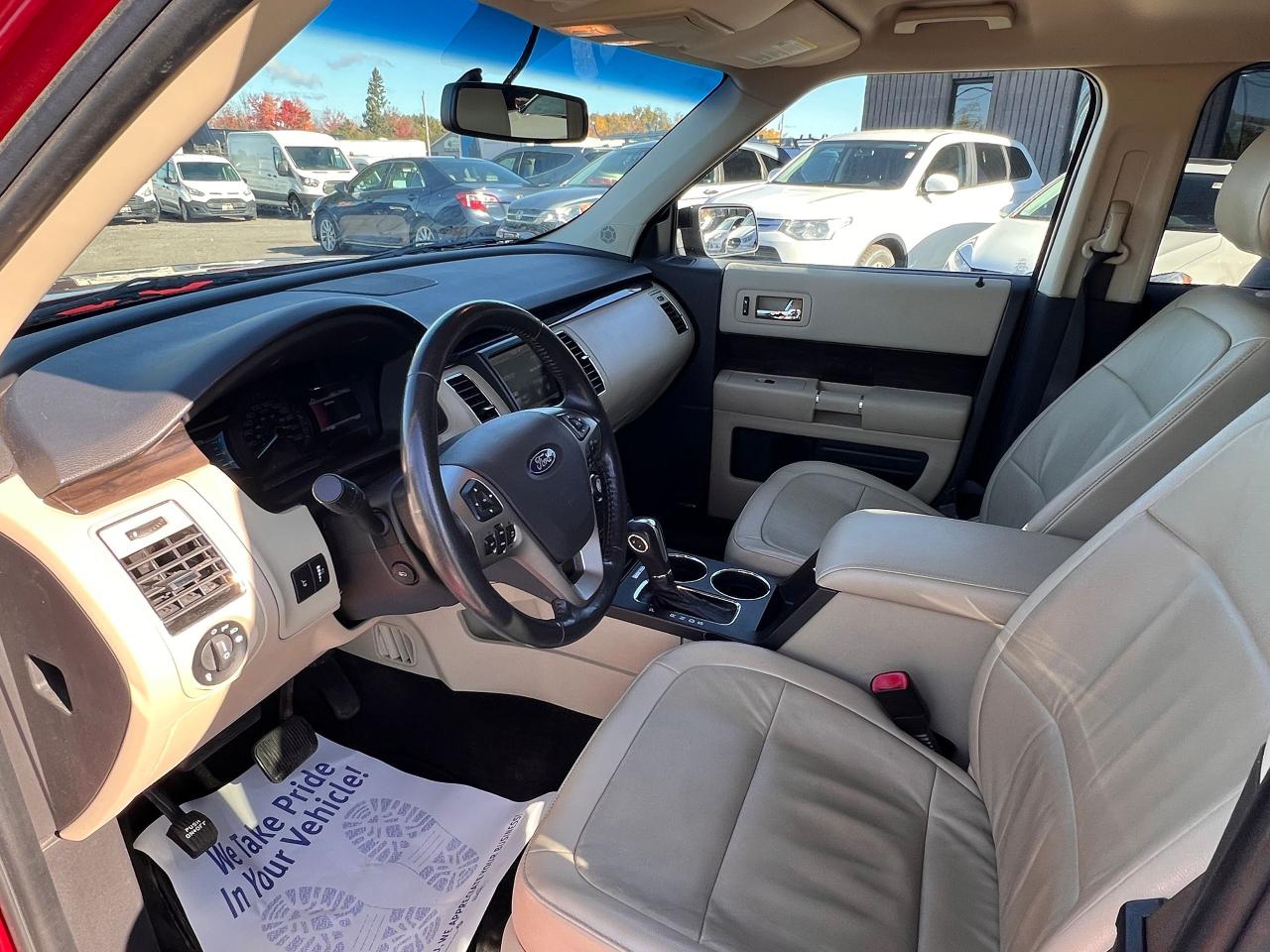 2014 Ford Flex 4dr SEL AWD - Photo #9