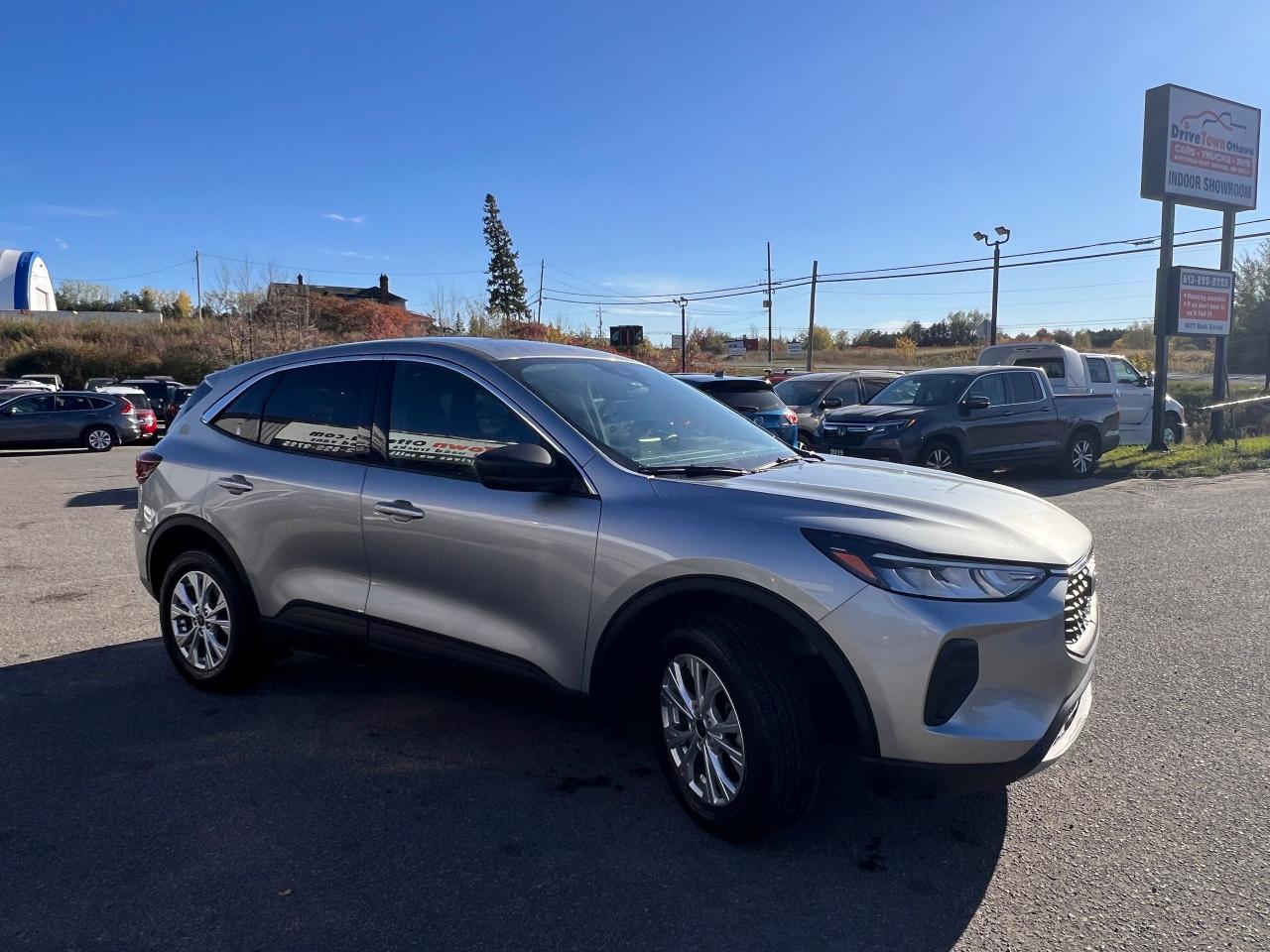 2023 Ford Escape Active AWD - Photo #3