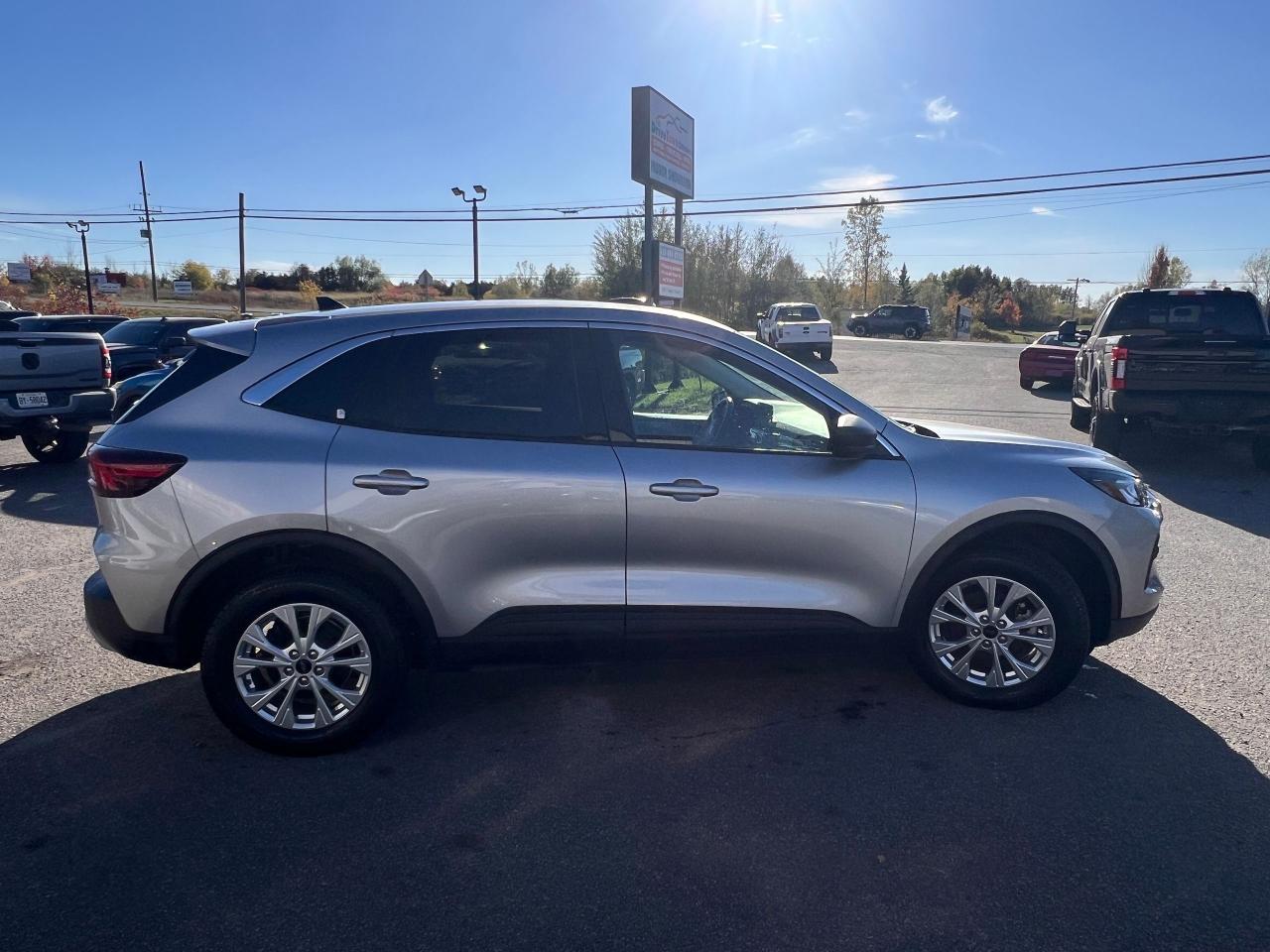 2023 Ford Escape Active AWD - Photo #4