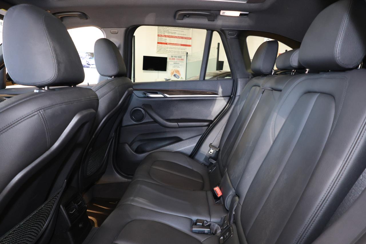 2018 BMW X1 xDrive28i - PANOROOF|CAMERA|HEATED SEATS|ALLOYS - Photo #11