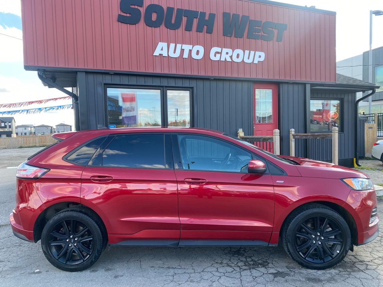 2022 Ford Edge ST Line - Photo #2