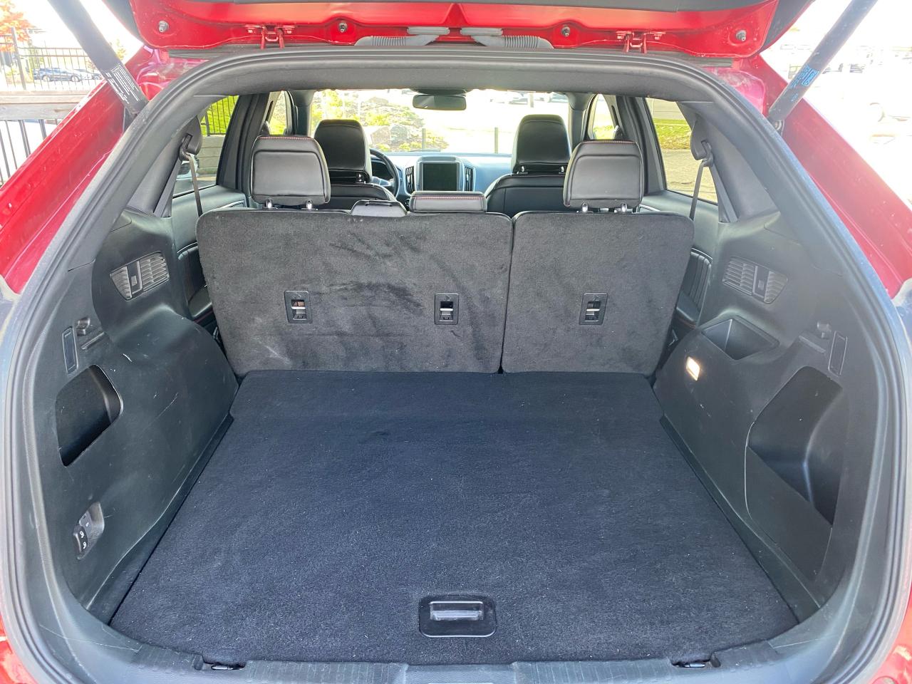 2022 Ford Edge ST Line - Photo #5