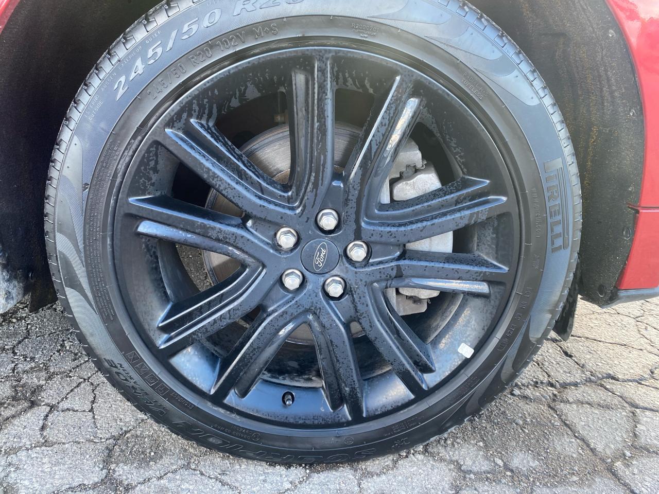 2022 Ford Edge ST Line - Photo #6