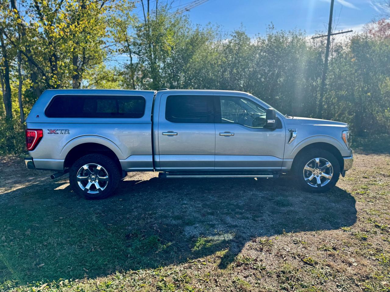 2022 Ford F-150 XLT 4WD W/ CAP CLEAN CARFAX | ONE OWNER - Photo #4
