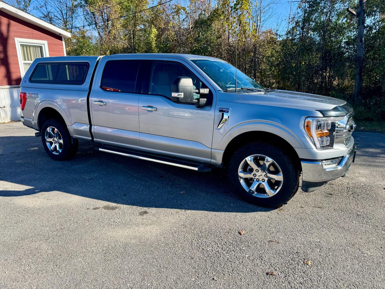 2022 Ford F-150 XLT 4WD W/ CAP CLEAN CARFAX | ONE OWNER - Photo #7