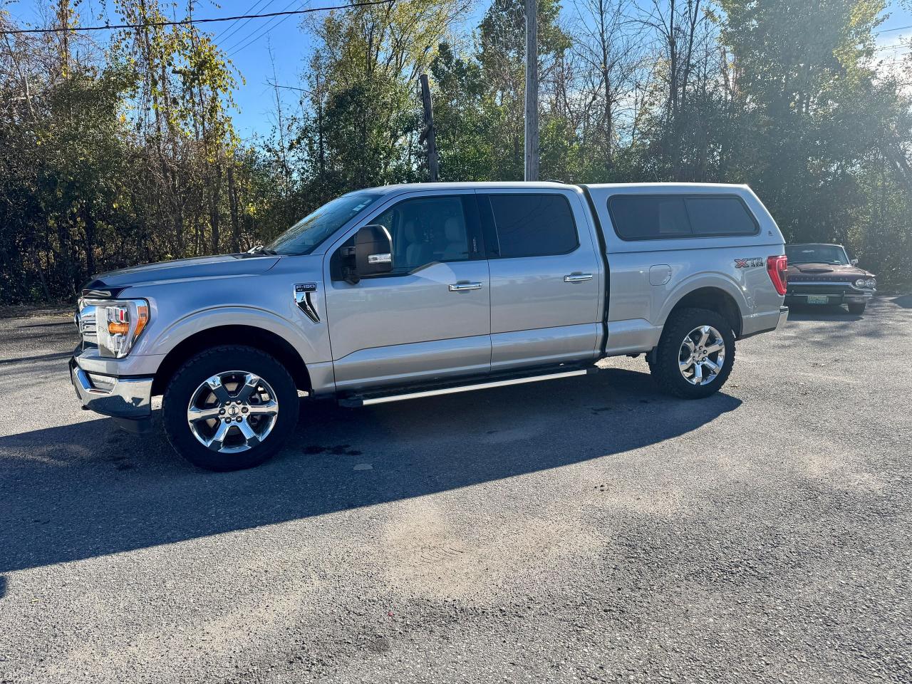 2022 Ford F-150 XLT 4WD W/ CAP CLEAN CARFAX | ONE OWNER - Photo #16