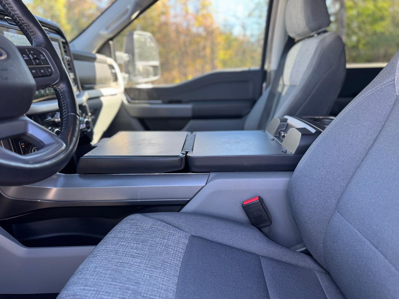2022 Ford F-150 XLT 4WD W/ CAP CLEAN CARFAX | ONE OWNER - Photo #21