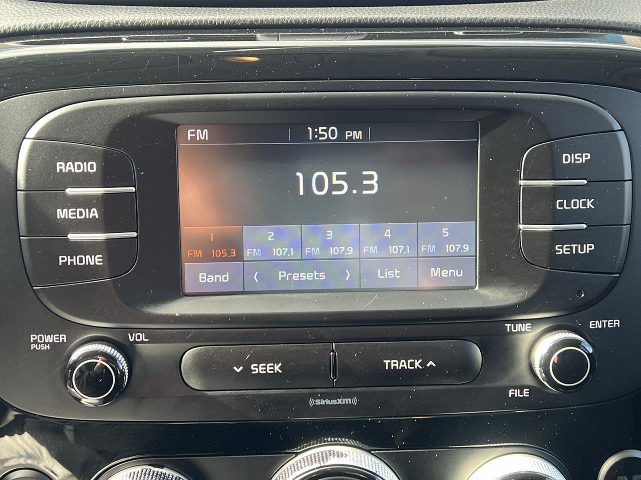 2019 Kia Soul EX SIRIUS XM, HEATED FRONT SEATS, BACK UP CAM, CRUISE CONTROL!! Photo