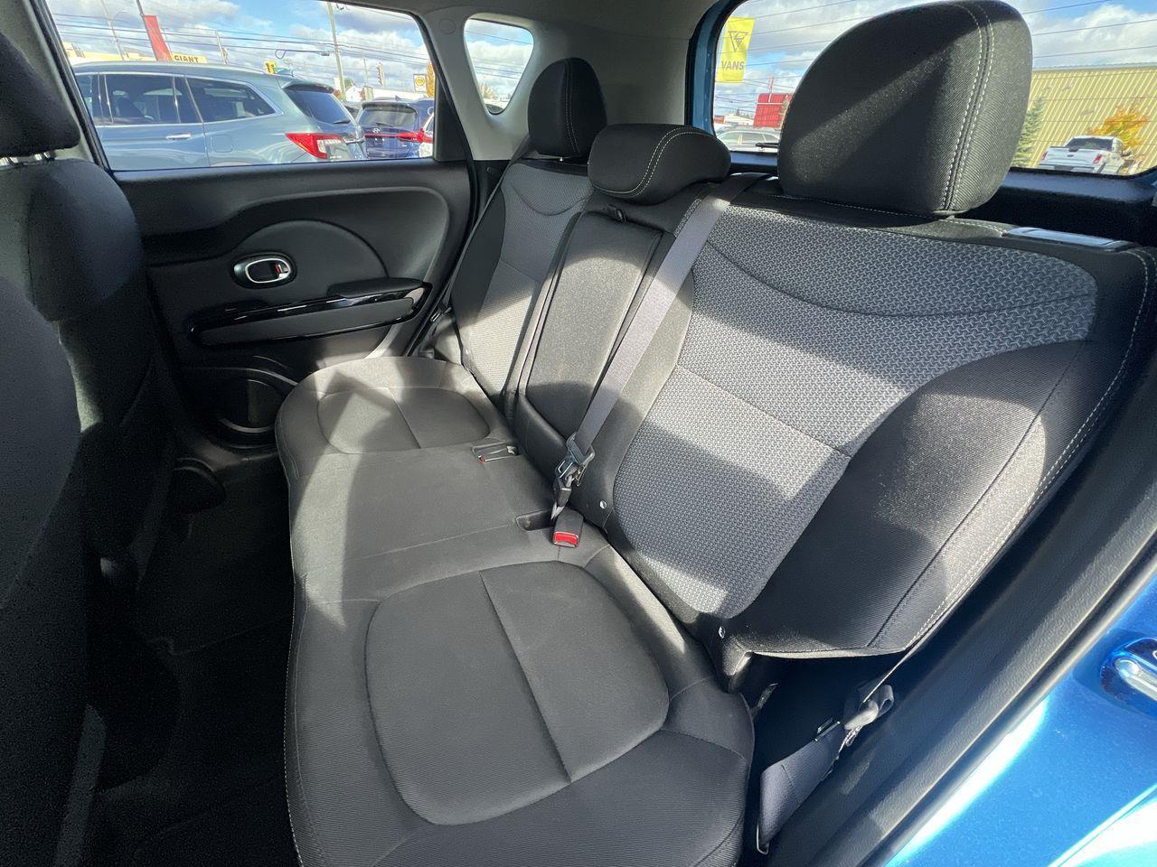 2019 Kia Soul EX SIRIUS XM, HEATED FRONT SEATS, BACK UP CAM, CRUISE CONTROL!! Photo