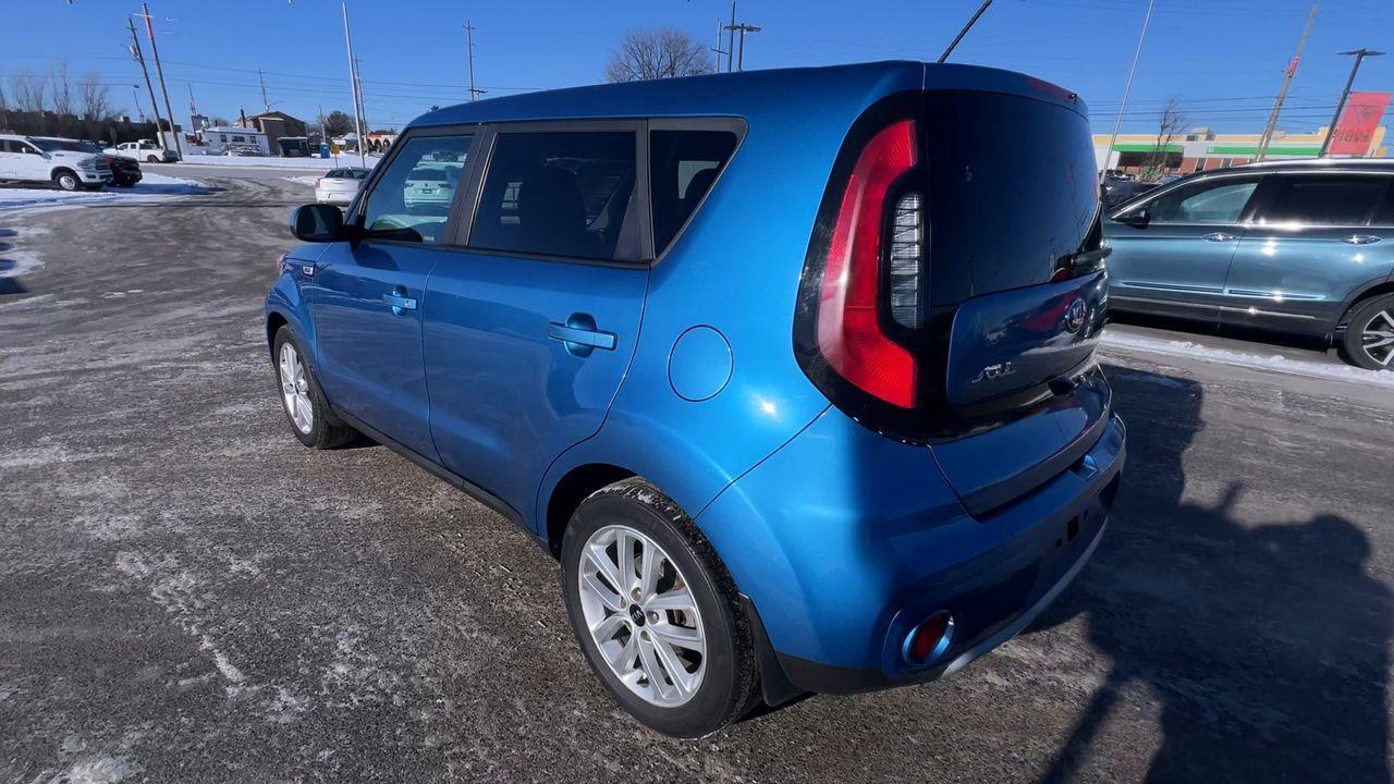 2019 Kia Soul EX SIRIUS XM, HEATED FRONT SEATS, BACK UP CAM, CRUISE CONTROL!! Photo