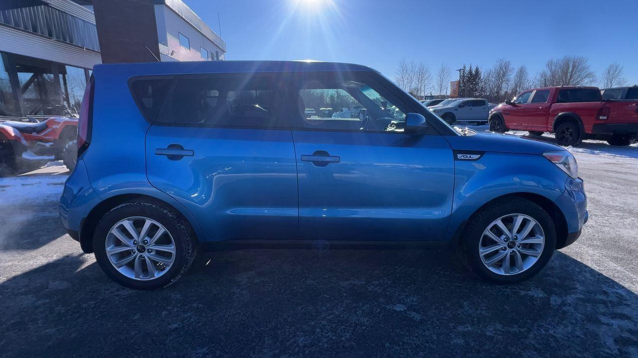 2019 Kia Soul EX SIRIUS XM, HEATED FRONT SEATS, BACK UP CAM, CRUISE CONTROL!! Photo