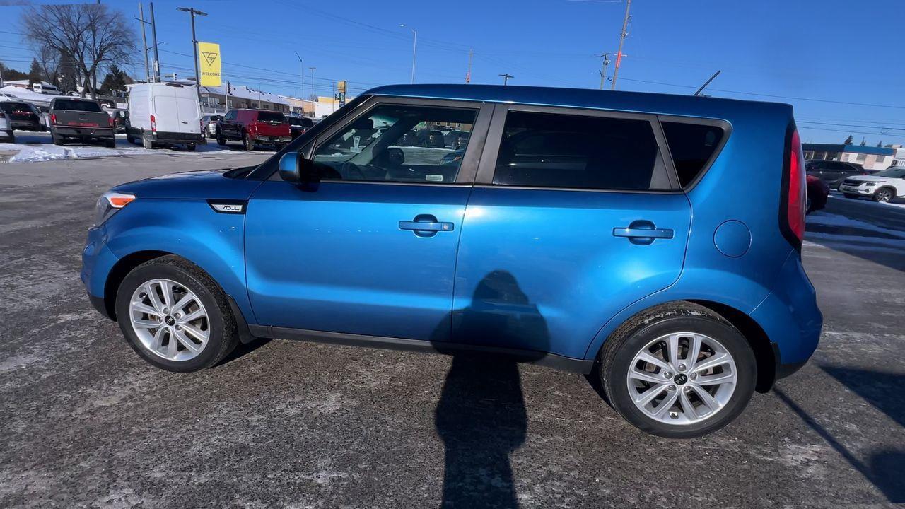 2019 Kia Soul EX SIRIUS XM, HEATED FRONT SEATS, BACK UP CAM, CRUISE CONTROL!! Photo