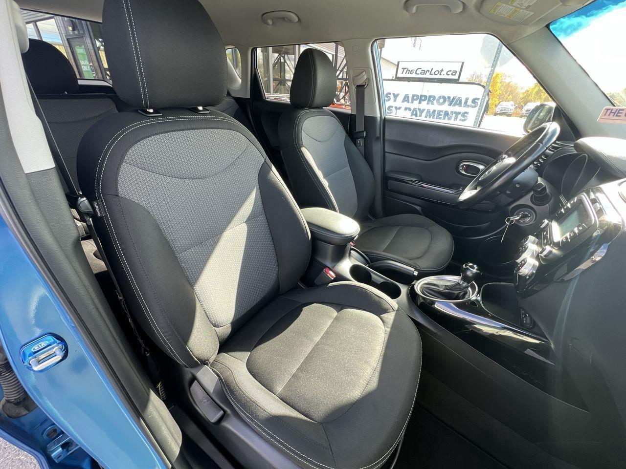 2019 Kia Soul EX SIRIUS XM, HEATED FRONT SEATS, BACK UP CAM, CRUISE CONTROL!! Photo
