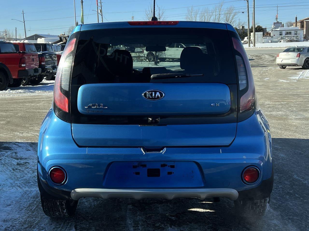 2019 Kia Soul EX SIRIUS XM, HEATED FRONT SEATS, BACK UP CAM, CRUISE CONTROL!! Photo
