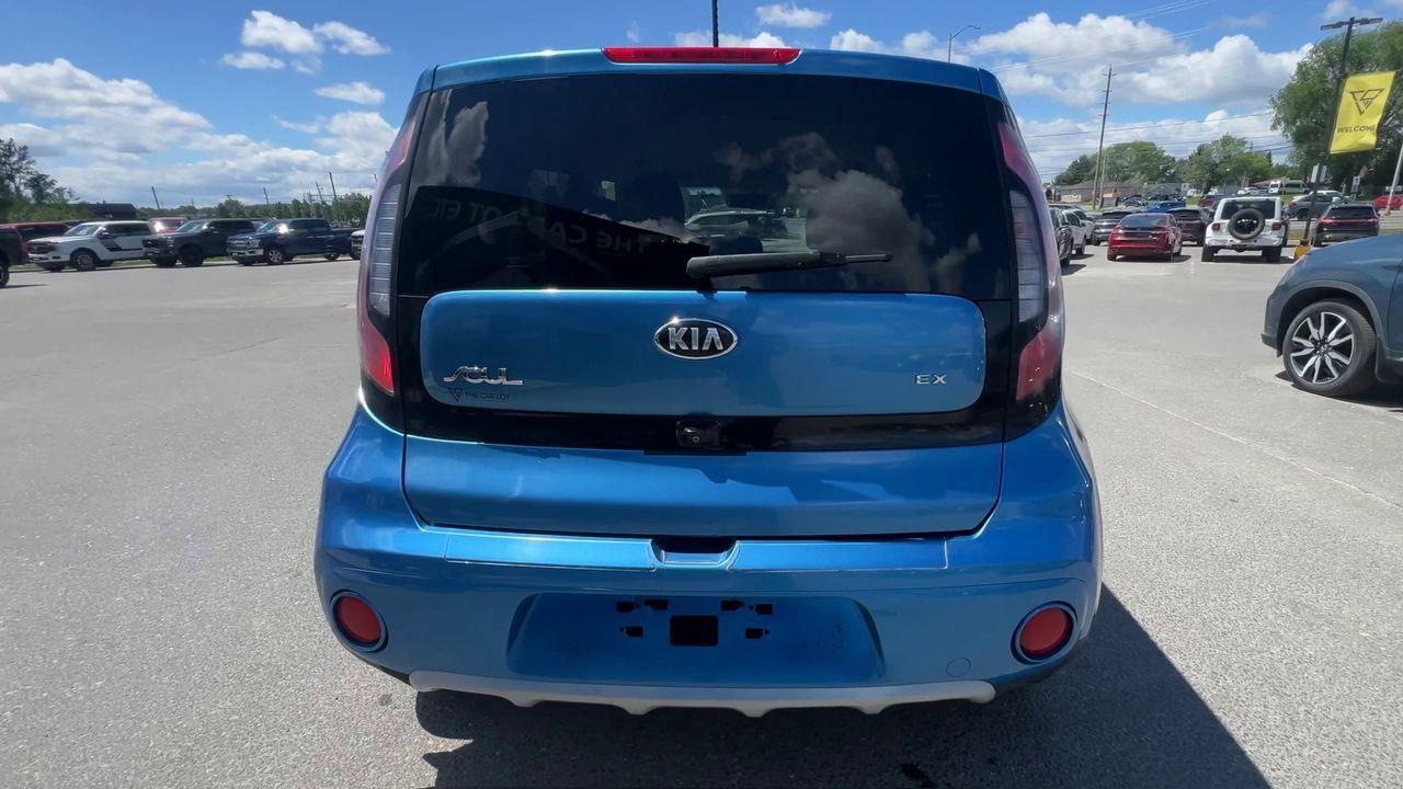 2019 Kia Soul EX SIRIUS XM, HEATED FRONT SEATS, BACK UP CAM, CRUISE CONTROL!! Photo