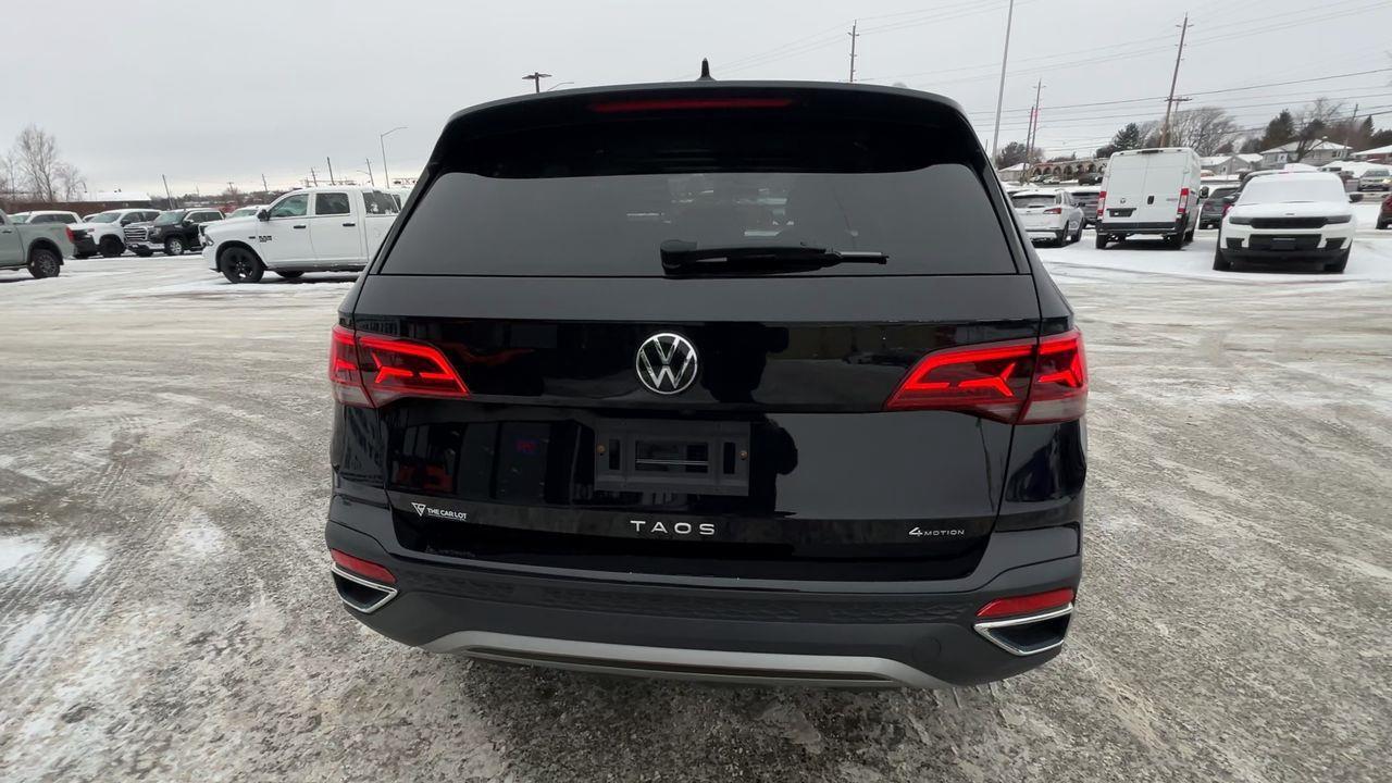 2022 Volkswagen Taos Comfortline AWD, MOONROOF, FRONT HEATED SEATS, CRUISE CONTROL, SIRIUS XM, BACK UP CAM!! Photo