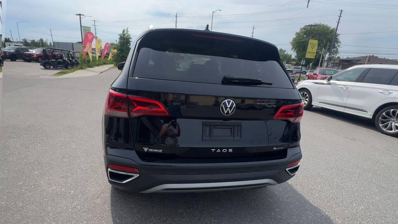 2022 Volkswagen Taos Comfortline AWD, MOONROOF, FRONT HEATED SEATS, CRUISE CONTROL, SIRIUS XM, BACK UP CAM!! Photo2