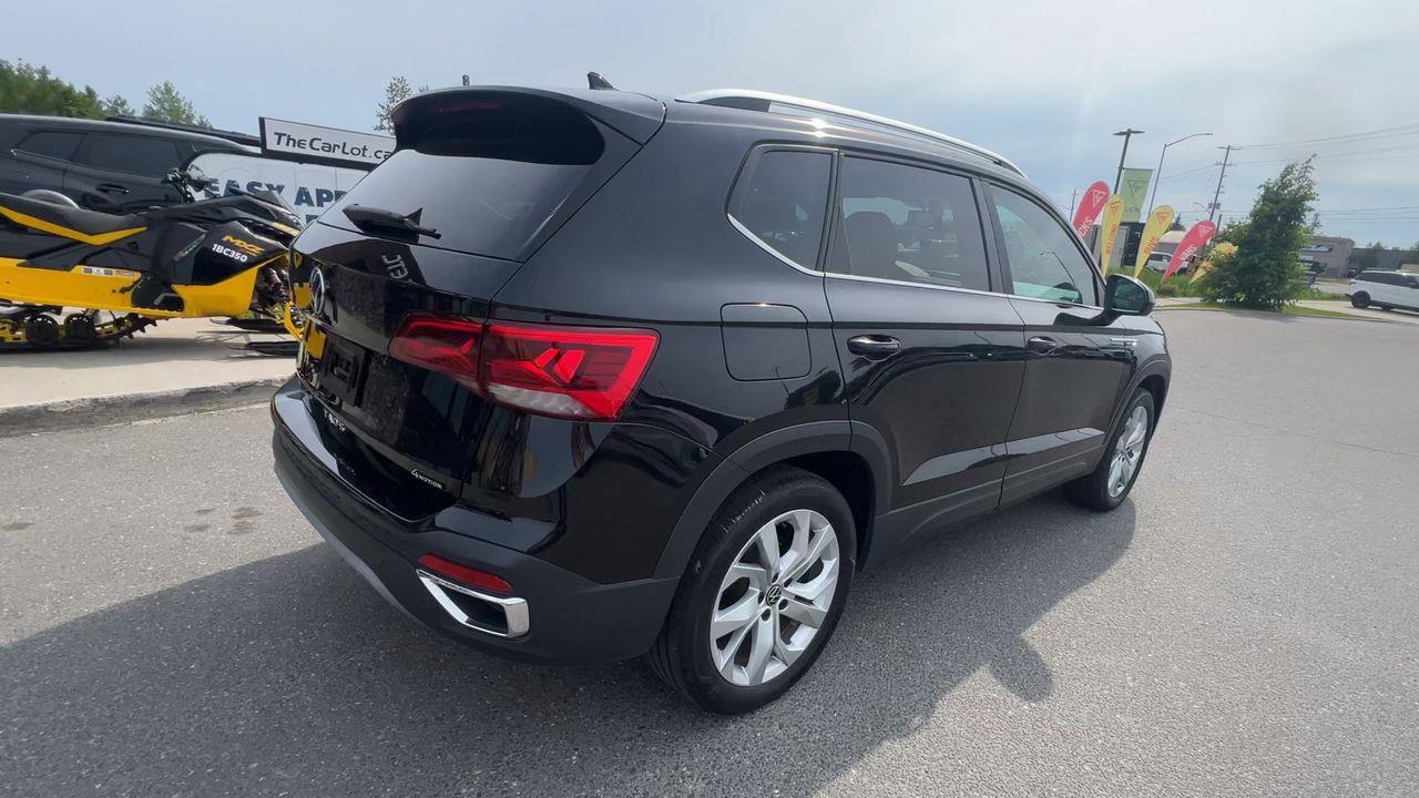 2022 Volkswagen Taos Comfortline AWD, MOONROOF, FRONT HEATED SEATS, CRUISE CONTROL, SIRIUS XM, BACK UP CAM!! Photo3