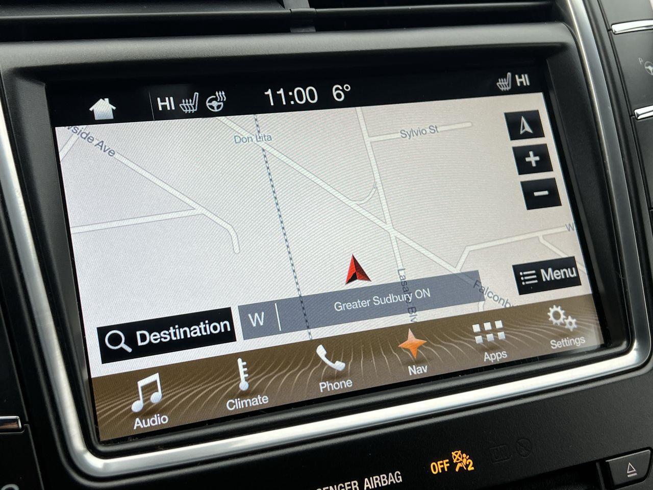 2018 Lincoln MKX Reserve AWD, MOONROOF, HEATED LEATHER SEATS, SIRIUS XM, NAV, BACK UP CAM!! Photo