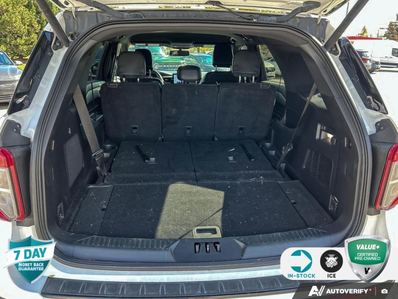 2022 Ford Explorer ST-Line HEATED CAPTAIN'S CHAIRS | EQUIP GRP 250A PKG | ROO Photo