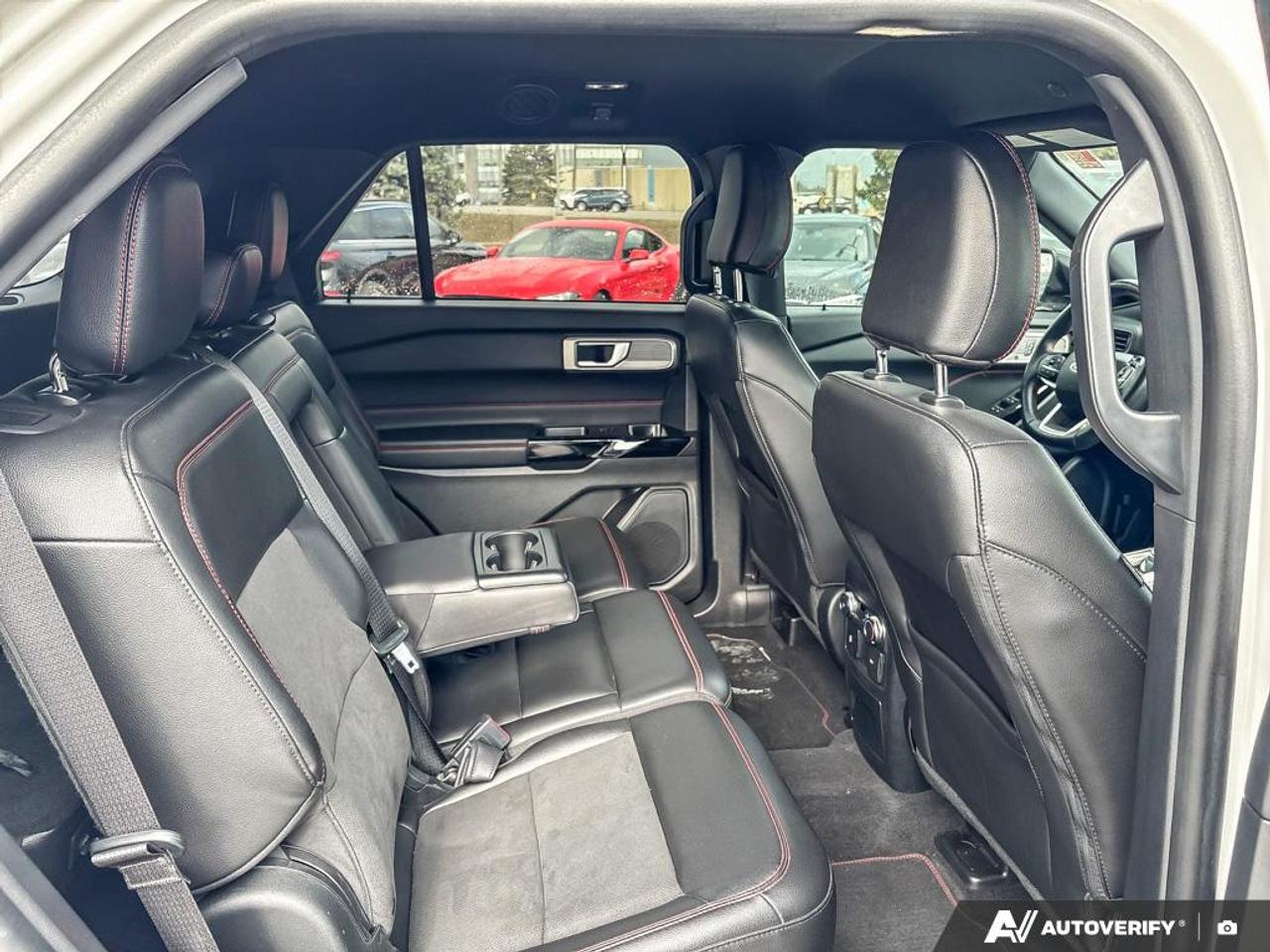 2022 Ford Explorer ST-Line 205A|NAV|BENCH SEAT|B&O SOUND|20 WHLS Photo