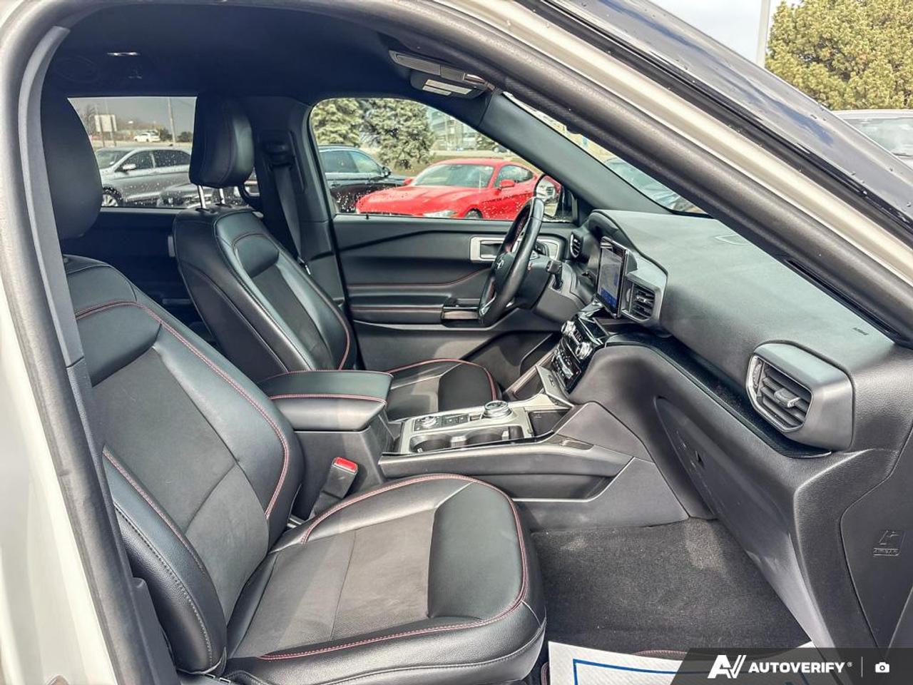 2022 Ford Explorer ST-Line 205A|NAV|BENCH SEAT|B&O SOUND|20 WHLS Photo