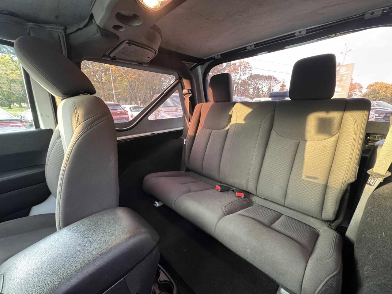 2017 Jeep Wrangler SPORT - Photo #8