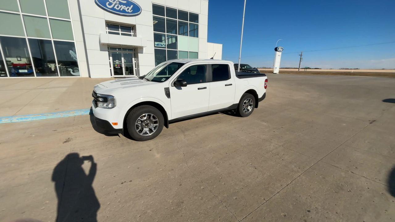 2022 Ford Maverick XL AWD SuperCrew Photo