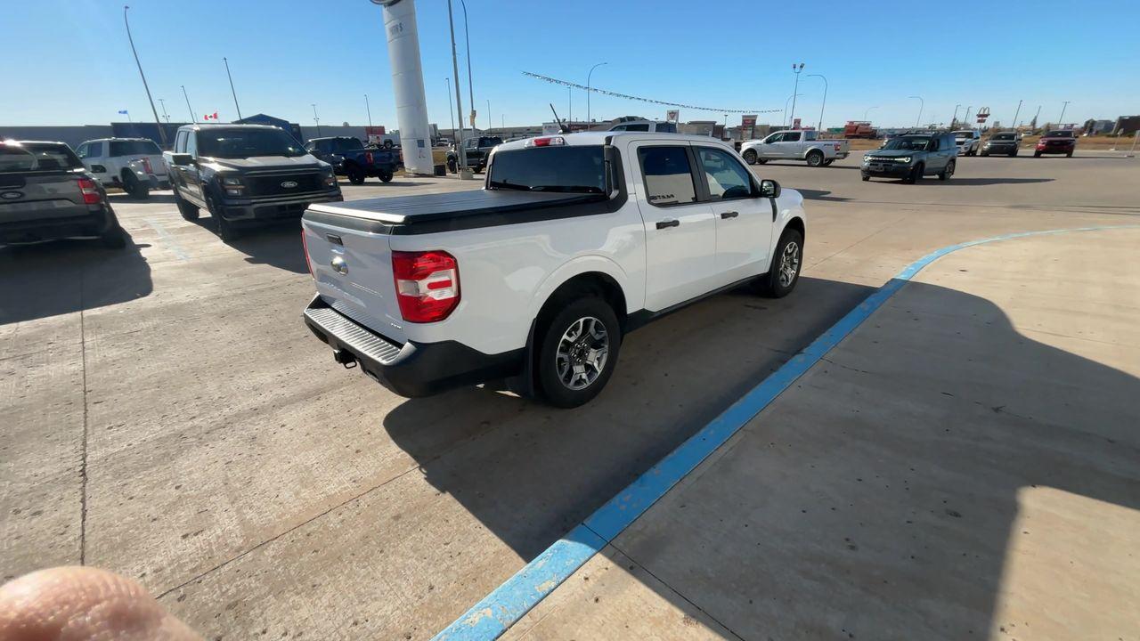 2022 Ford Maverick XL AWD SuperCrew Photo5
